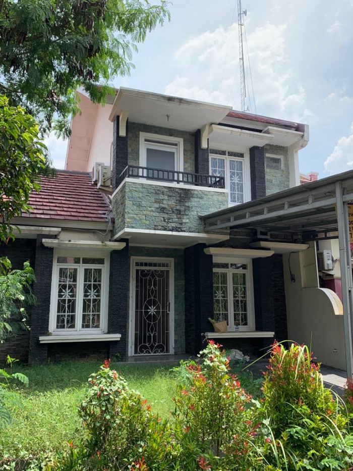 Rumah di Taman Picadilly Lippo Cikarang